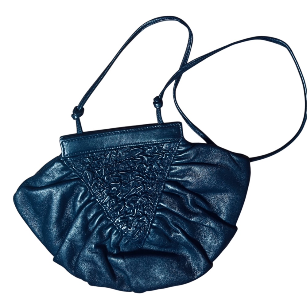 Elegant Dark Blue Crossbody Bag with Ruched Detailing